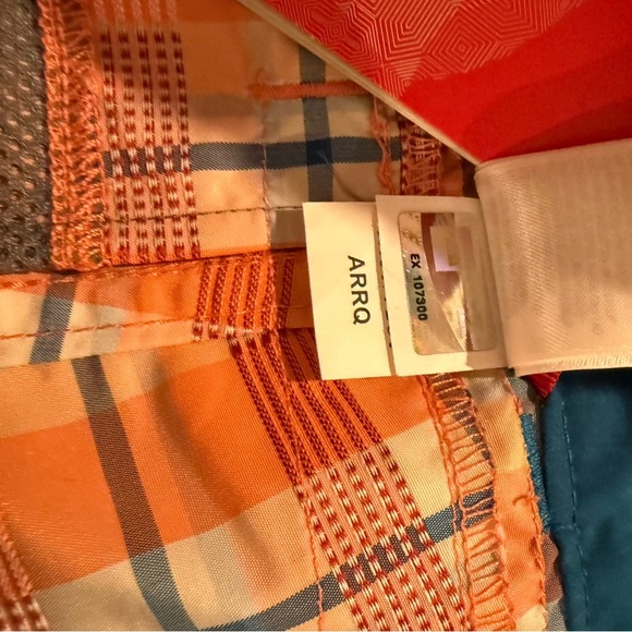 NWT The North Face Women's Board Shorts “July Buy” Size 4. - Picture 7 of 8